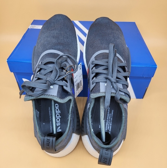 New Adidas Originals NMD_R1 Men\'s Running Shoes Size 13 main image 7